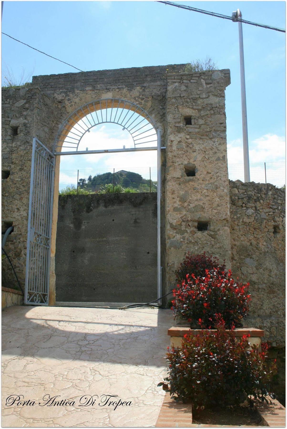 Appartamenti Porta Antica Di Tropea Eksteriør bilde